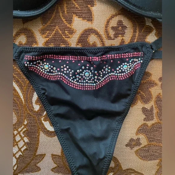 Victoria's Secret Bombshell Bra set in black with Swarovski crystals. NWT 34B